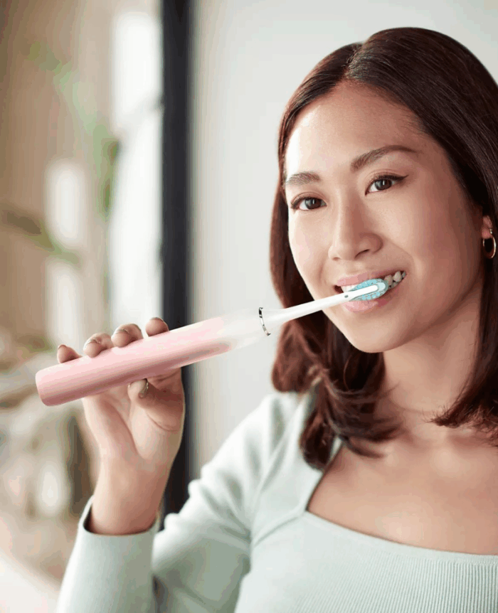 Smile Institute - Philips Sonicare DiamondClean 9000 Szónikus elektromos fogkefe utazótokkal (színátmentes)