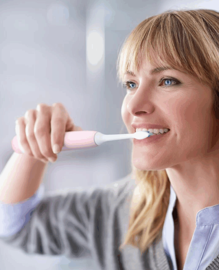 Smile Institute - Philips Sonicare ProtectiveClean 4300 Szónikus elektromos fogkefe utazótokkal