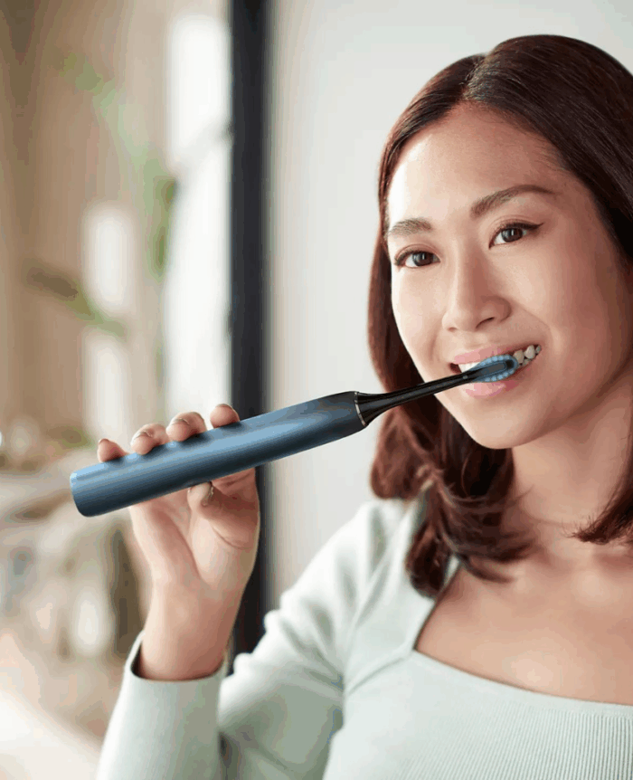 Smile Institute - Philips Sonicare DiamondClean 9000 Szónikus elektromos fogkefe utazótokkal (színátmentes)