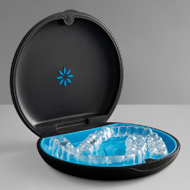 Smile Institute - Blog - Invisalign® – a láthatatlan fogszabályzás felnőtteknek Smile Institute - Blog - Invisalign® – a láthatatlan fogszabályzás felnőtteknek