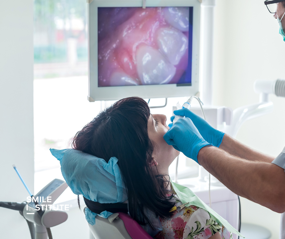 Miért fontos a rendszeres szájüregi szűrés akkor is, ha semmi panasz nincs? - Smile Institute Blog