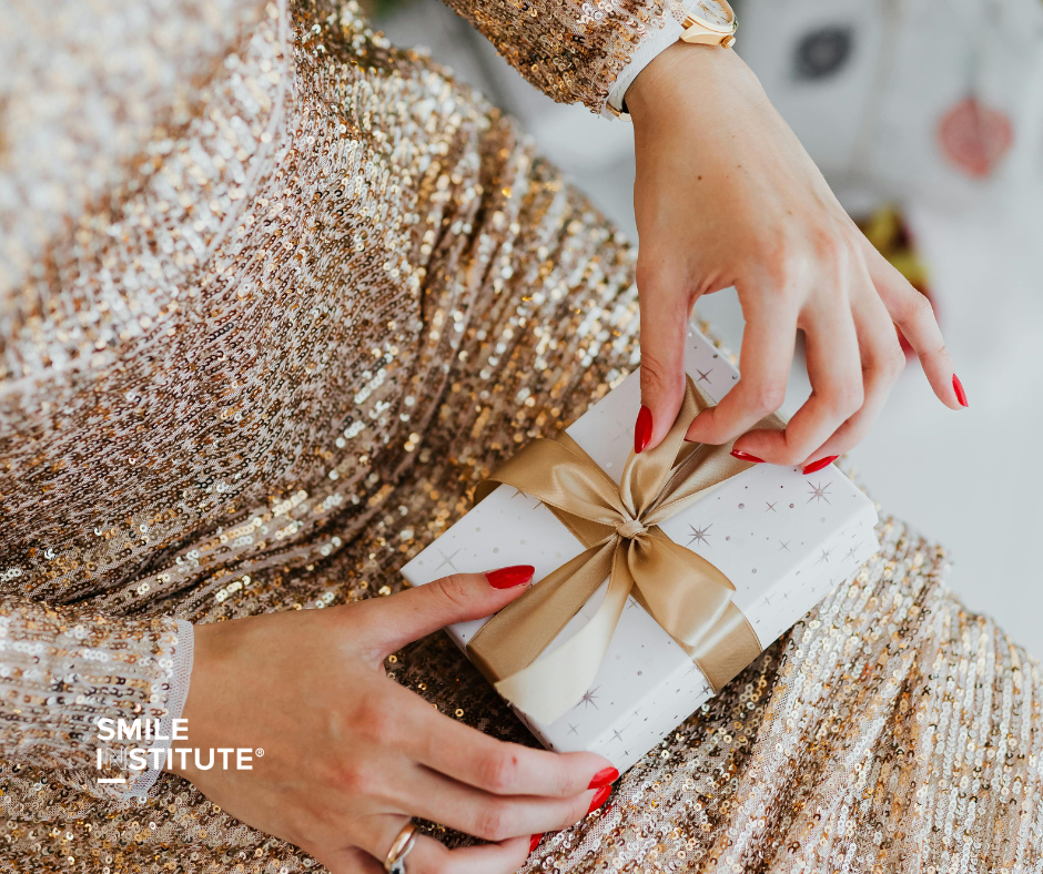 Karácsonyi ajándék, ami valóban maradandó: prémium fogászati kezelést is adhatunk meglepetésként - Smile Institute Blog