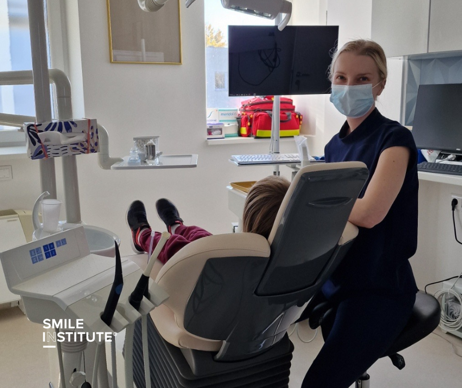 Sikeresen lezajlott a Smile Institute tinédzsereknek szóló Invisalign nyílt napja - Smile Institute Blog